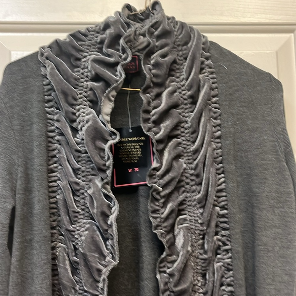 Women’s Gray Ruffled Front Cardigan - Picture 3 of 12